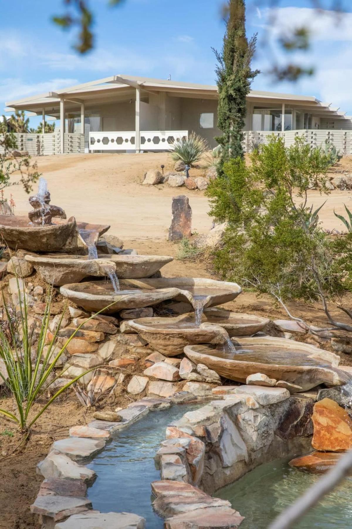 The Bungalows By Homestead Modern Joshua Tree Exterior photo